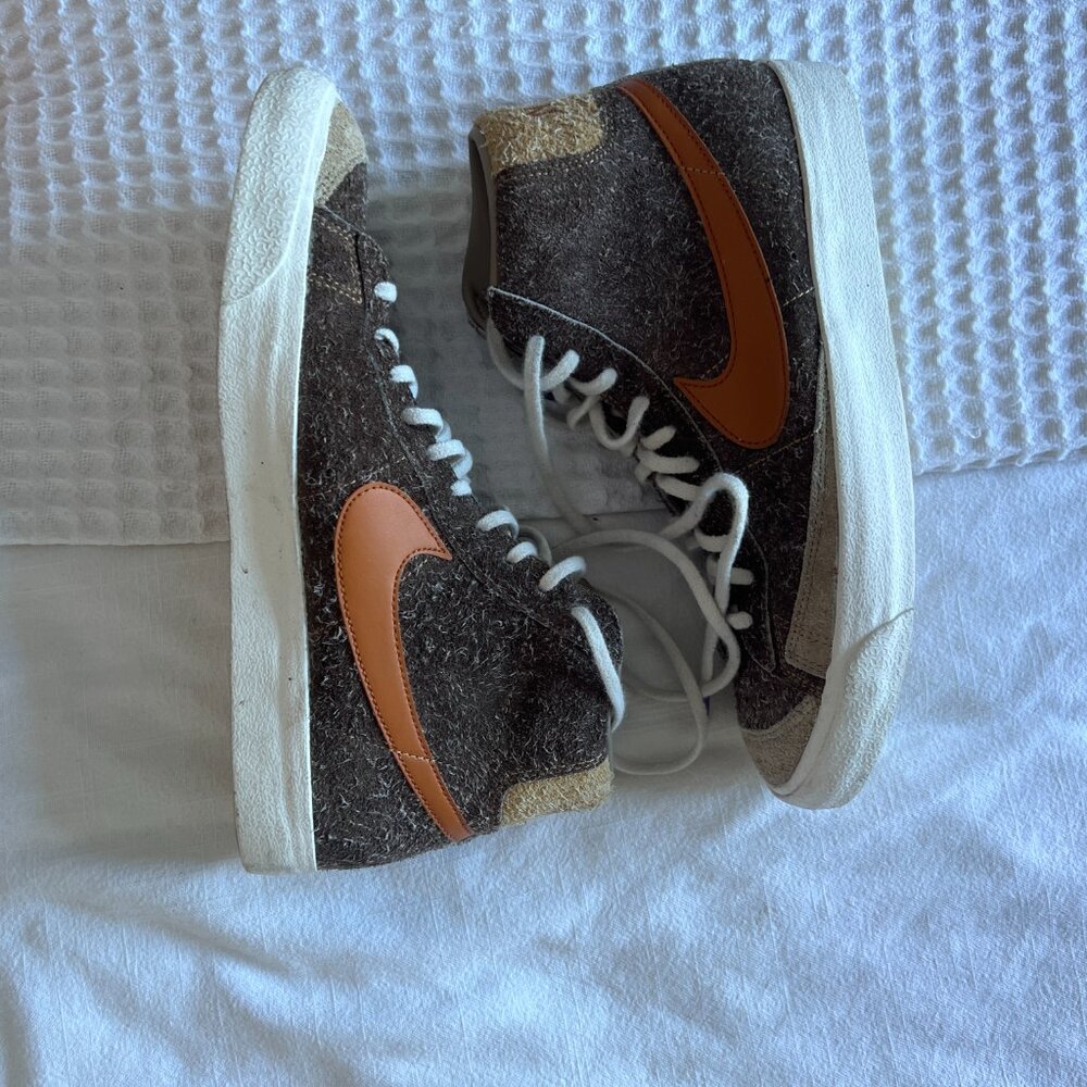 Nike Men's Blazer Mid 77 Premium Sneaker - Suede